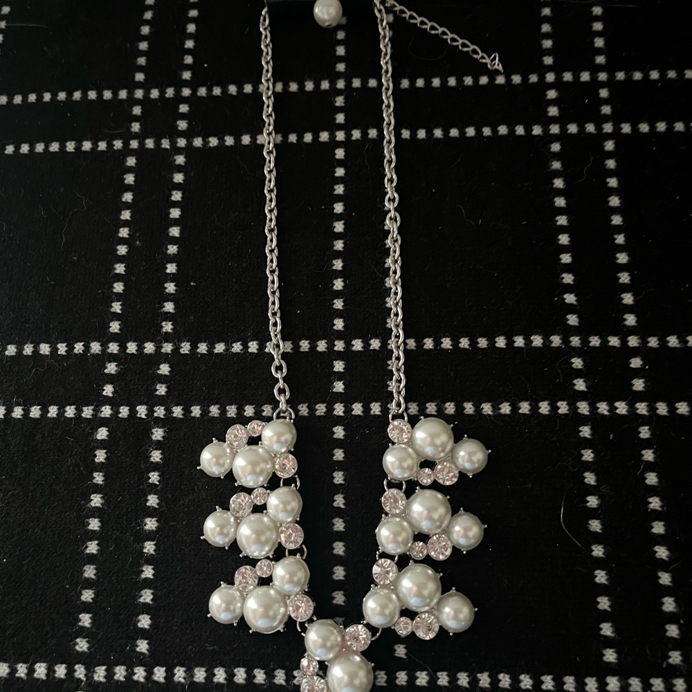 Paparazzi Silver Necklace with White Pearls